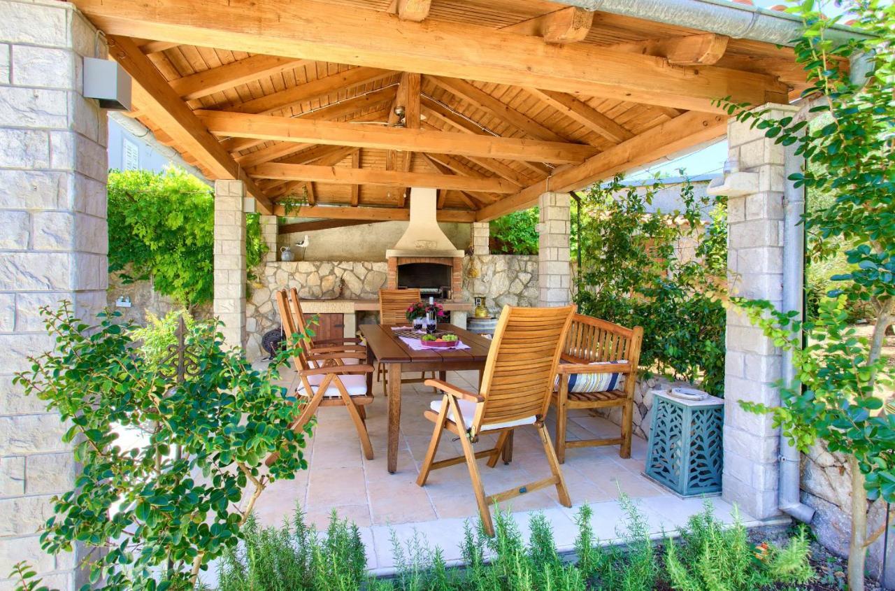 Holiday Home Lavanda Kornić Εξωτερικό φωτογραφία