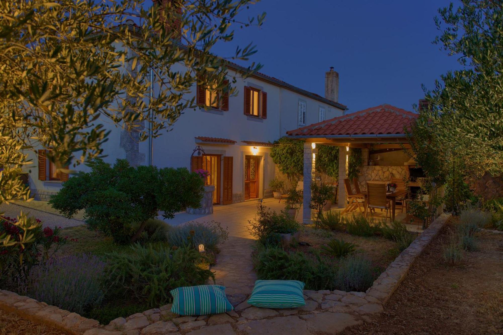 Holiday Home Lavanda Kornić Εξωτερικό φωτογραφία