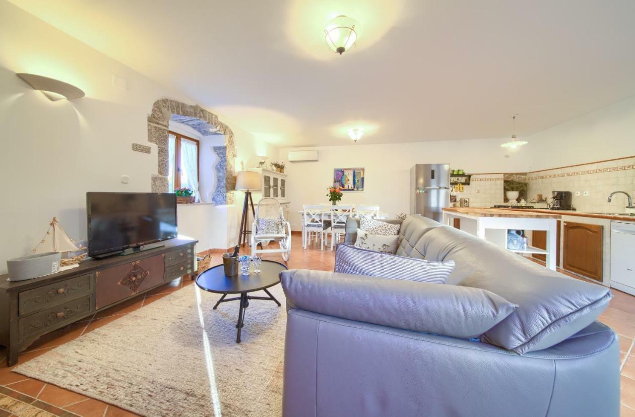 Holiday Home Lavanda Kornić Εξωτερικό φωτογραφία